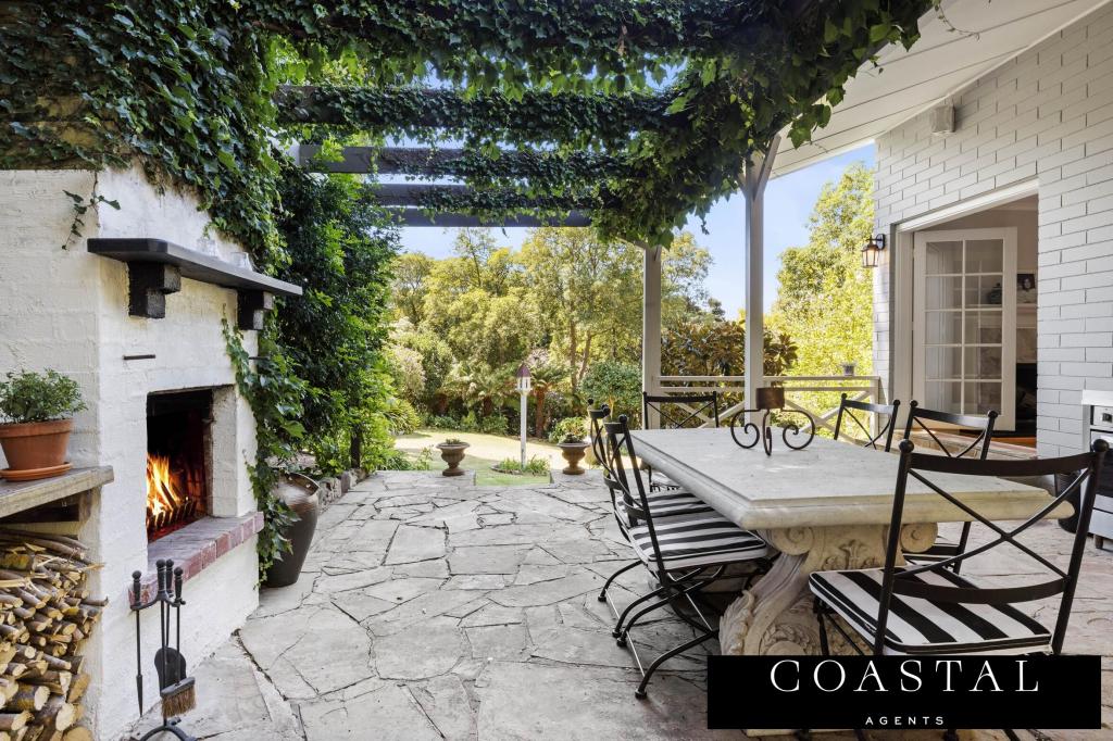 17a St Johns Lane, Mount Eliza, VIC 3930