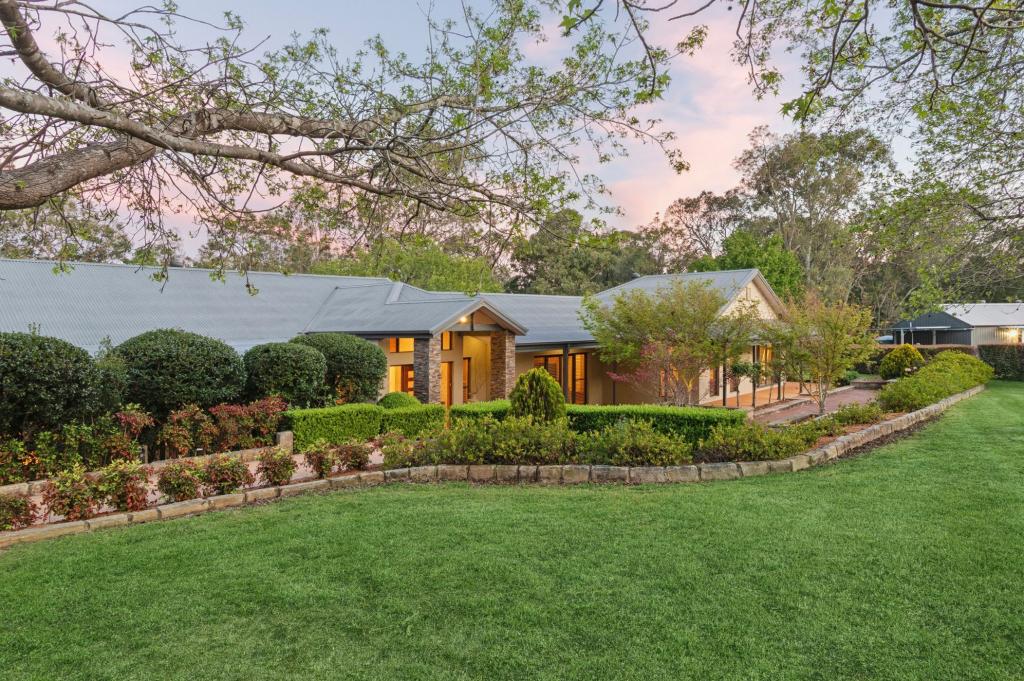 404 Slopes Rd, The Slopes, NSW 2754