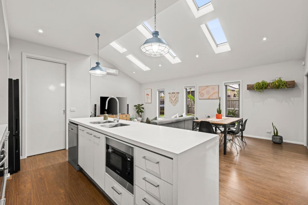 7-9 Cape Way, Armstrong Creek, VIC 3217