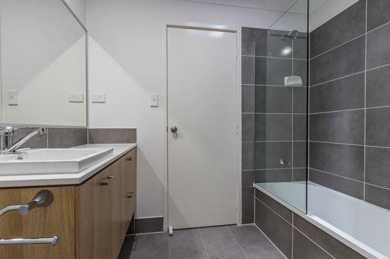 3/70 Clearwater St, Bethania, QLD 4205