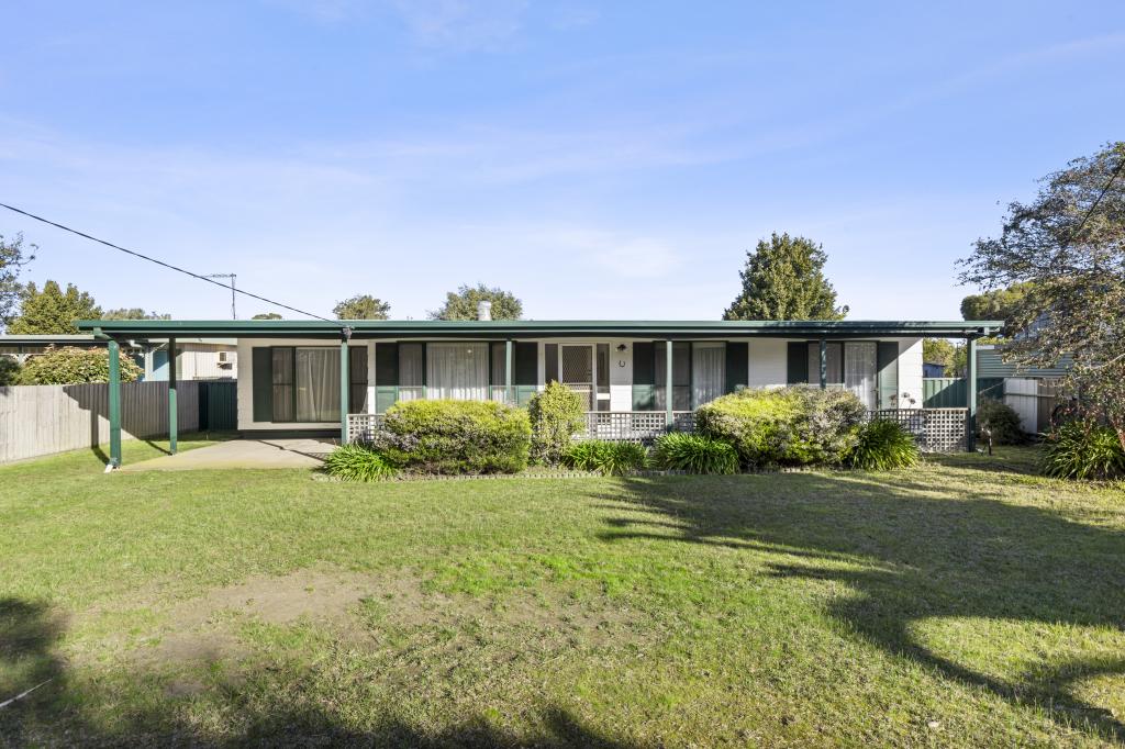 8 Paton St, St Leonards, VIC 3223