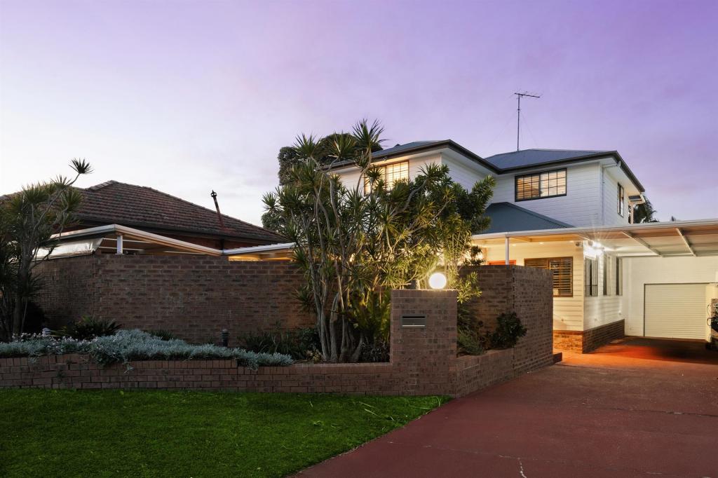 40 Riga Ave, Greenacre, NSW 2190