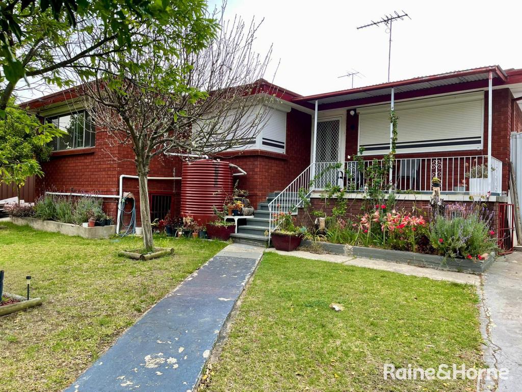 15 Abercrombie St, Leumeah, NSW 2560