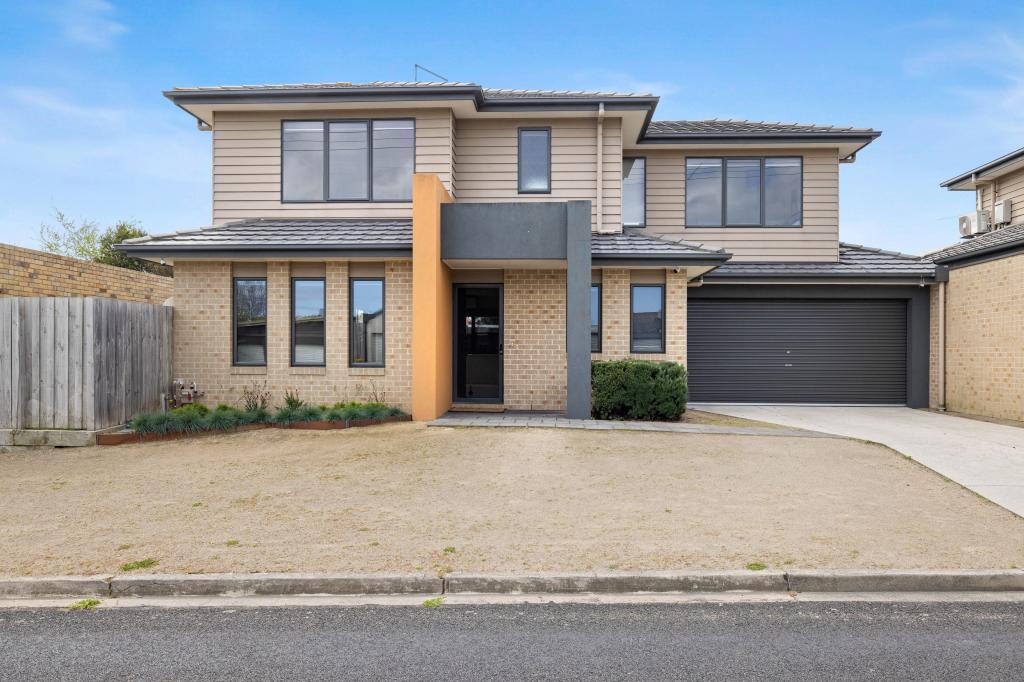 14 Barry St, Rosebud, VIC 3939