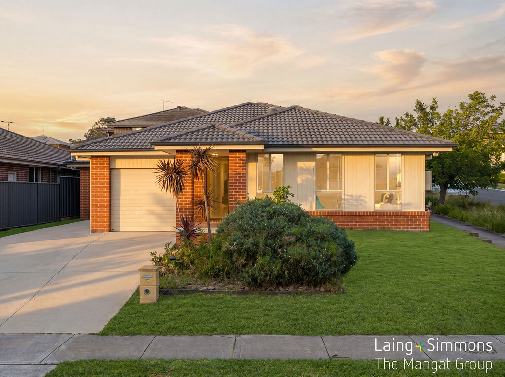 32 & 32A CARISBROOK ST, NORTH KELLYVILLE, NSW 2155