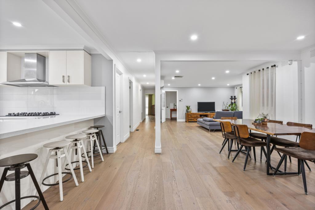 1 Ealing Ct, Glen Waverley, VIC 3150