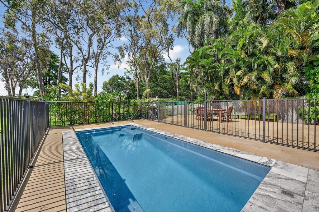 12 Lotus Ct, Bushland Beach, QLD 4818