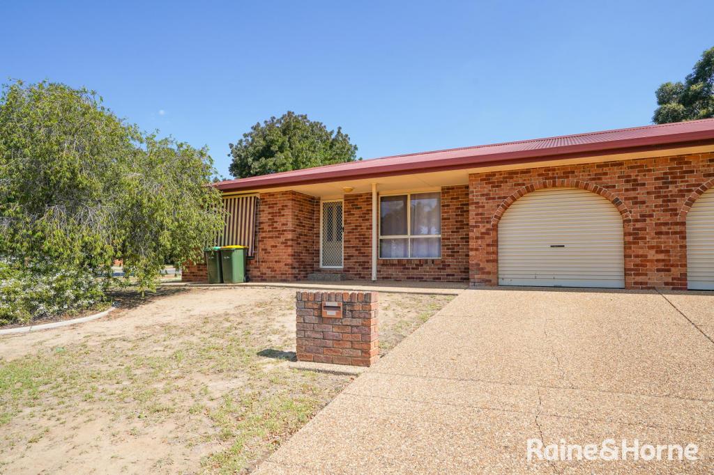 1/91 DALMAN PKWY, GLENFIELD PARK, NSW 2650