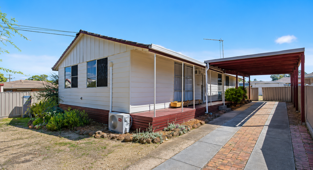 2 Vickers Ct, Kennington, VIC 3550