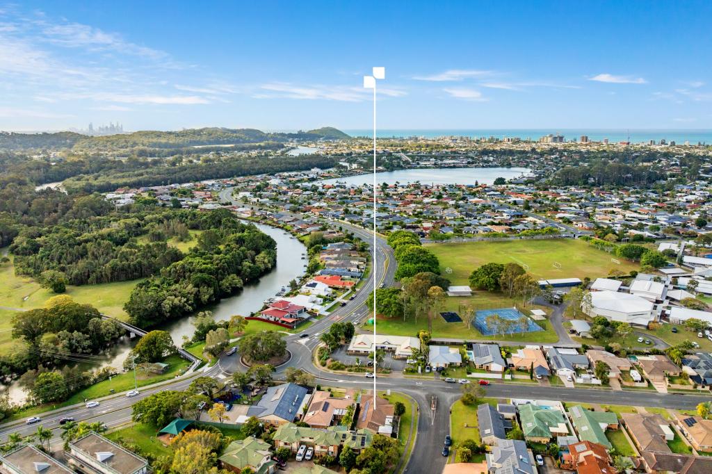 7 Saffron St, Elanora, QLD 4221