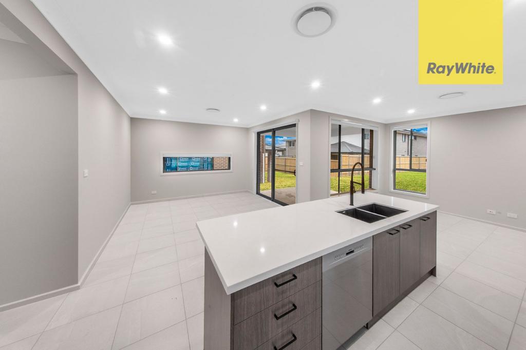 8 SITTELLA RD, GABLES, NSW 2765