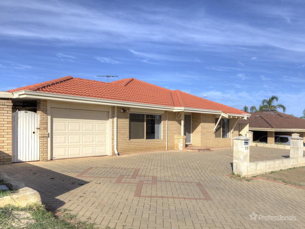 11 Ellenbrae Pl, Marangaroo, WA 6064