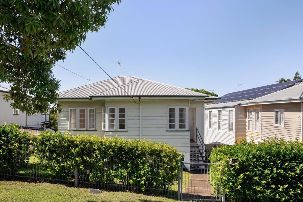 22 Thomas St, Camp Hill, QLD 4152