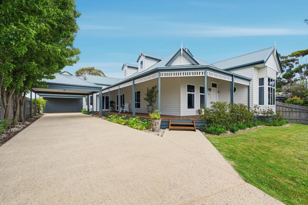 5 HOBSON PL, INVERLOCH, VIC 3996