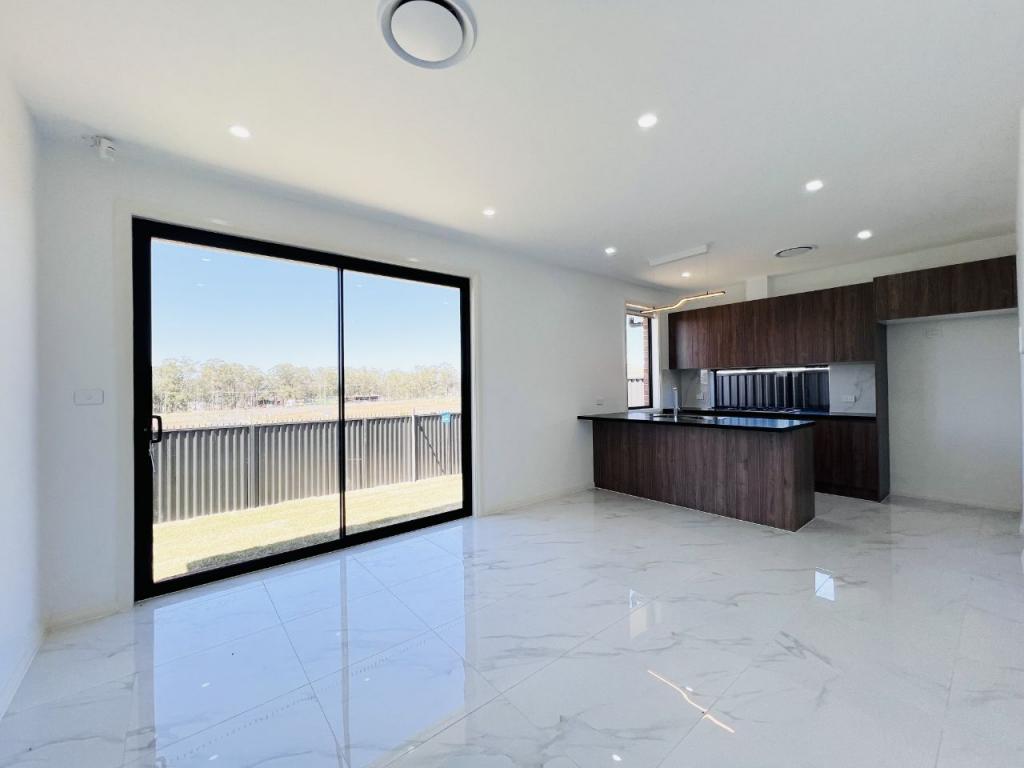 9 Capote St, Leppington, NSW 2179