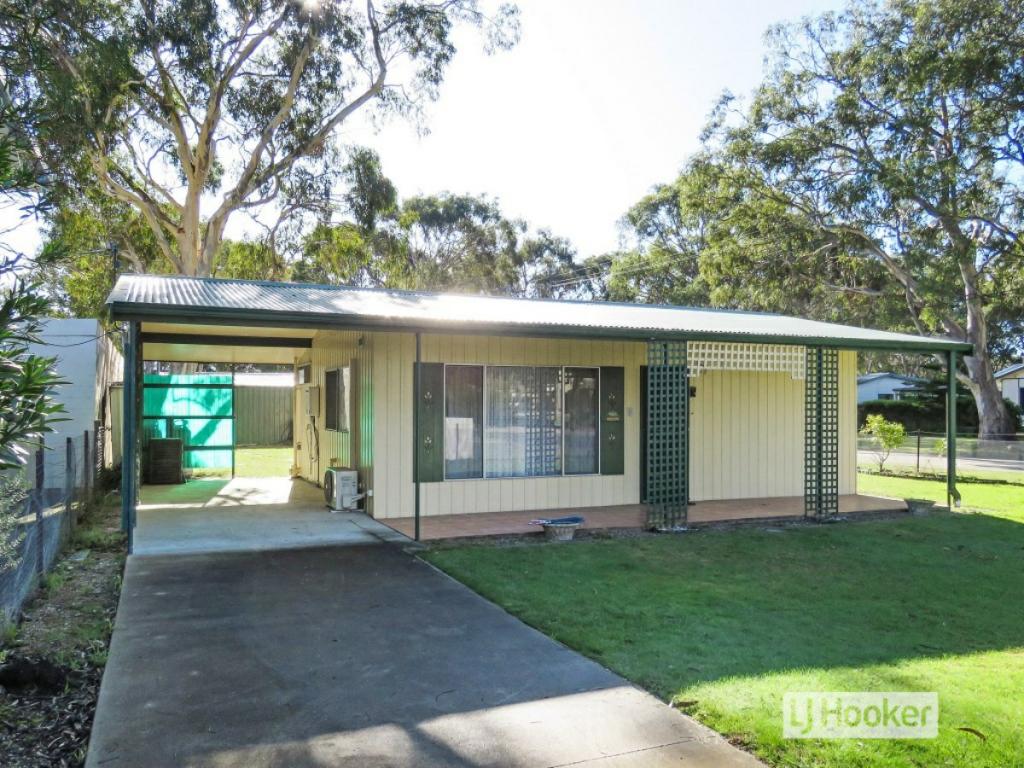 8 Fifth Pde, Raymond Island, VIC 3880