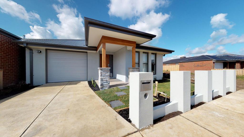 12 Maywood St, Pakenham, VIC 3810