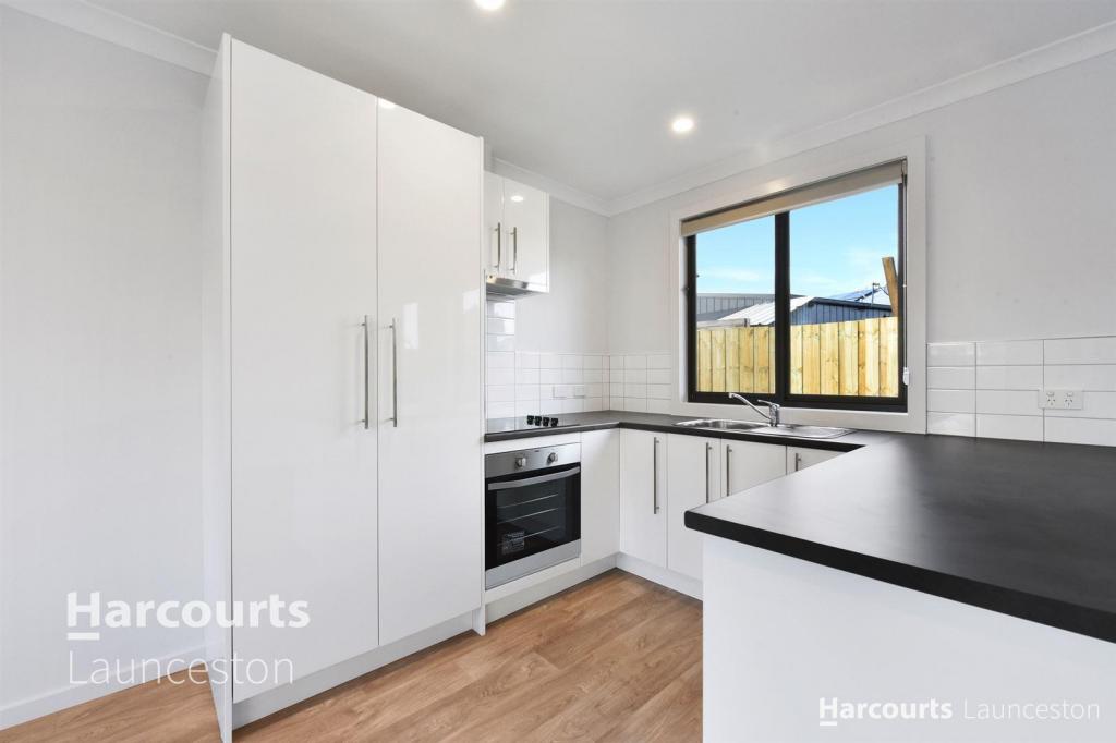 10/16 Barton St, Mowbray, TAS 7248
