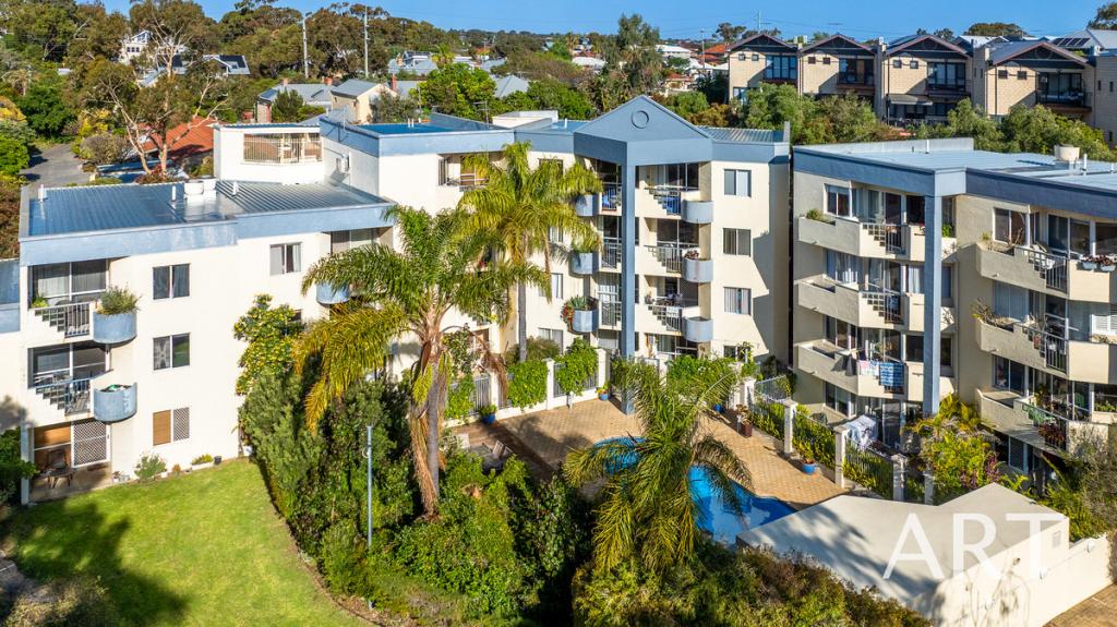 16/11 Mcatee Ct, Fremantle, WA 6160