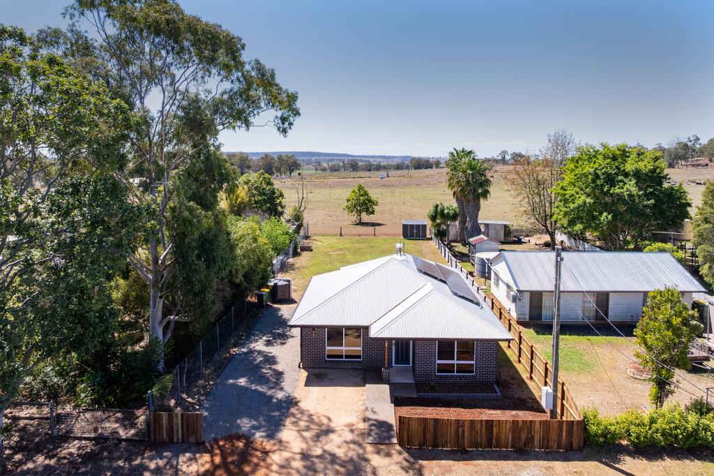 48 John St, Southbrook, QLD 4363