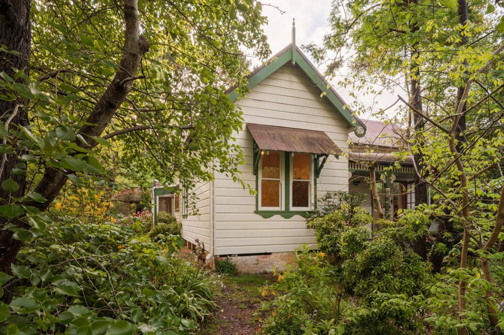 49 Wilson St, Wentworth Falls, NSW 2782