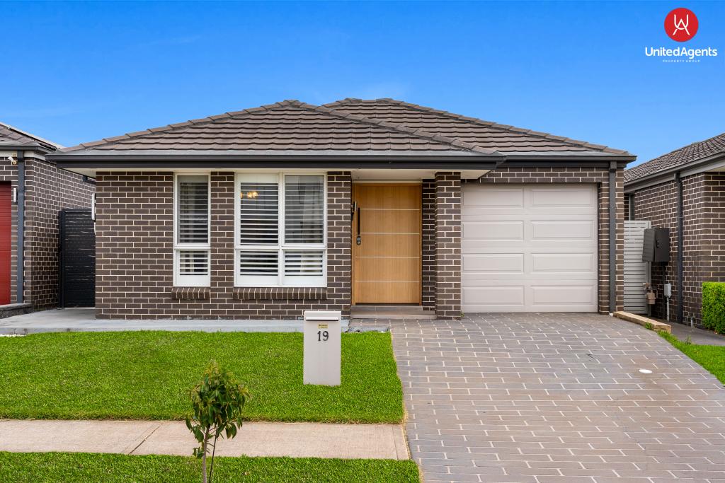 19 Pipistrelle Ave, Elizabeth Hills, NSW 2171