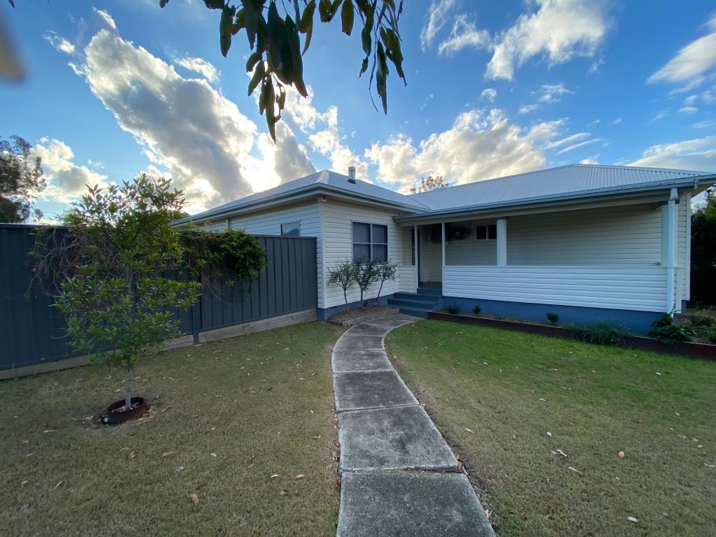 14 Wingham Rd, Taree, NSW 2430