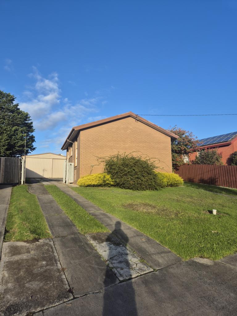 26 Coolabah Dr, Churchill, VIC 3842