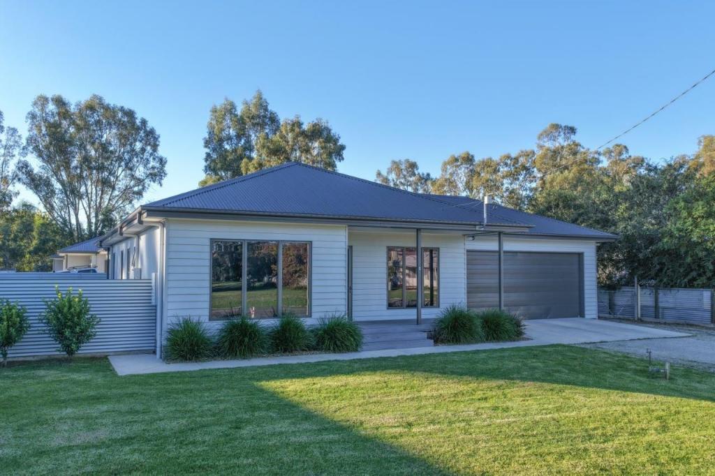 9 Arbuthnot St, Koondrook, VIC 3580