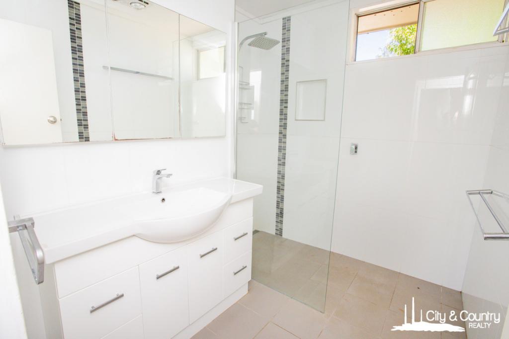 4 Mill Cres, Pioneer, QLD 4825