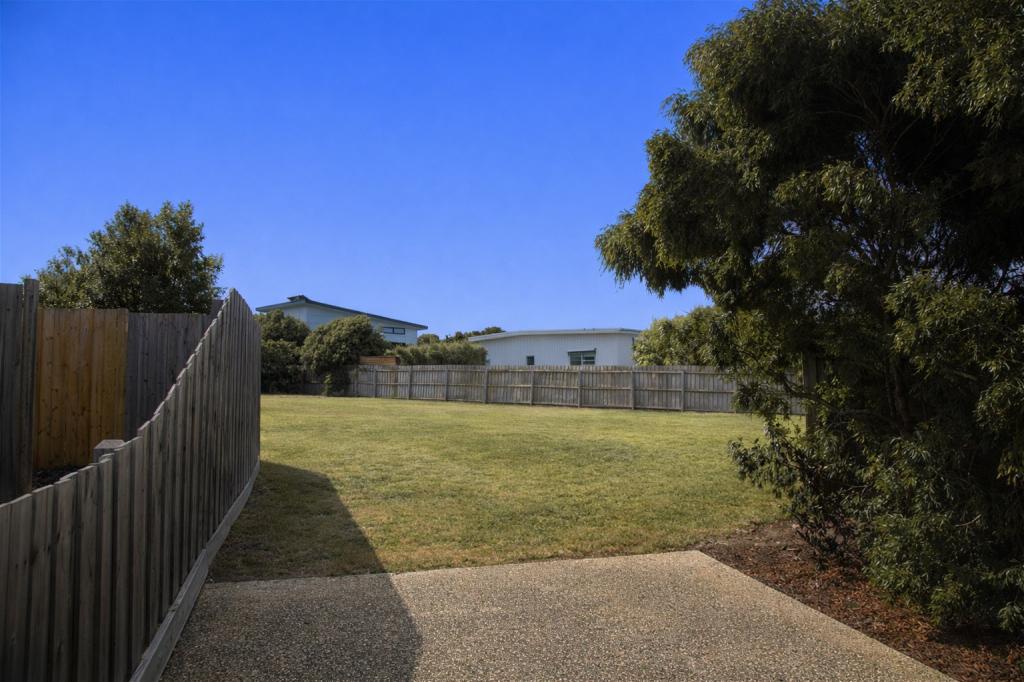 3 Brooker Pl, Torquay, VIC 3228