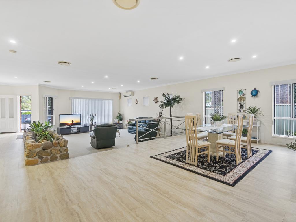 155 Mooroondu Rd, Thorneside, QLD 4158