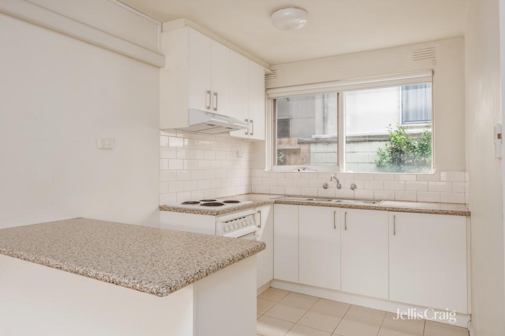 2/242 Arthur St, Fairfield, VIC 3078