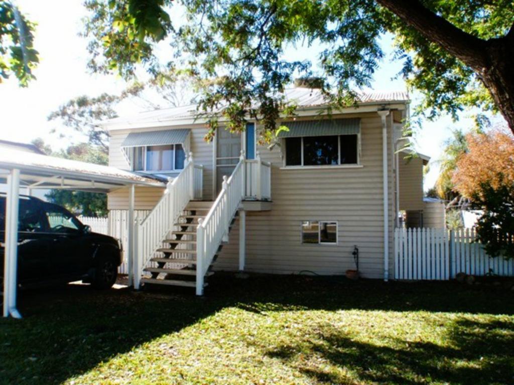 22 Hunter St, Roma, QLD 4455