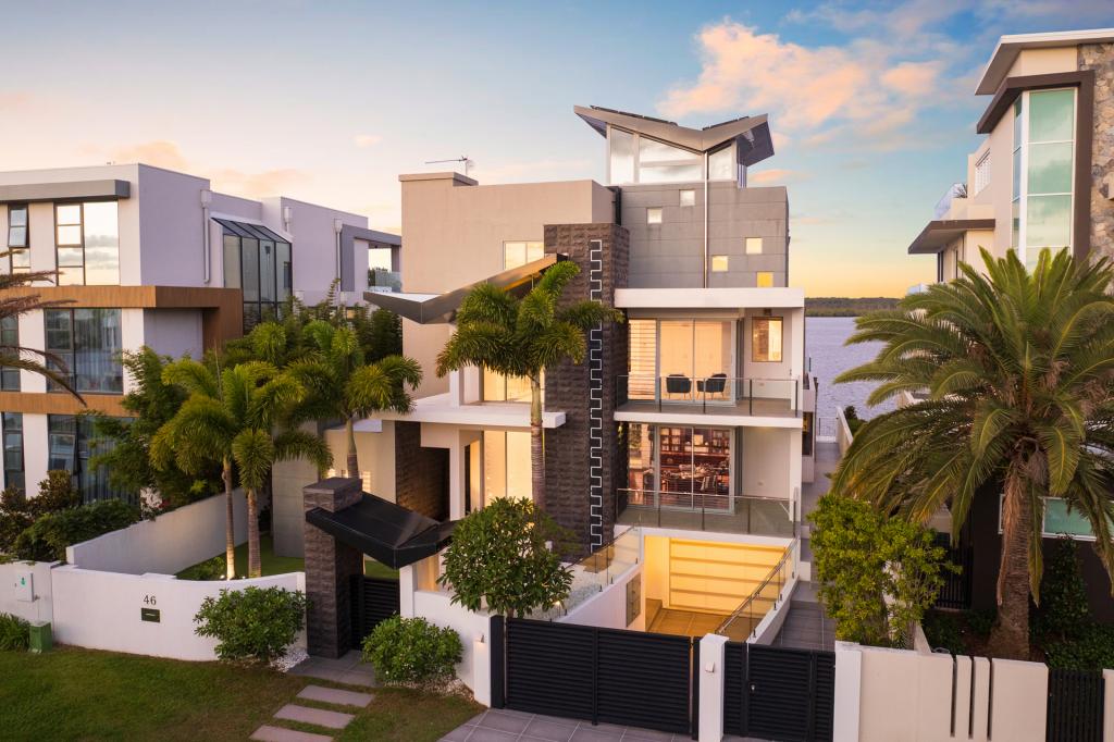 46 Knightsbridge Pde, Paradise Point, QLD 4216