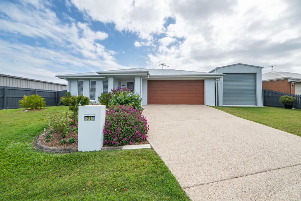 29 Dickens Ave, Ooralea, QLD 4740