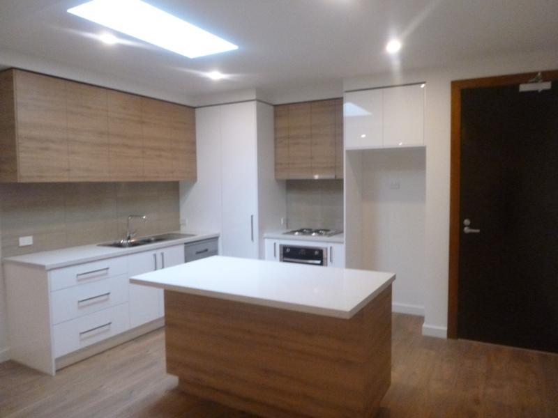 2/43 Clunies Ross Cres, Mulgrave, VIC 3170