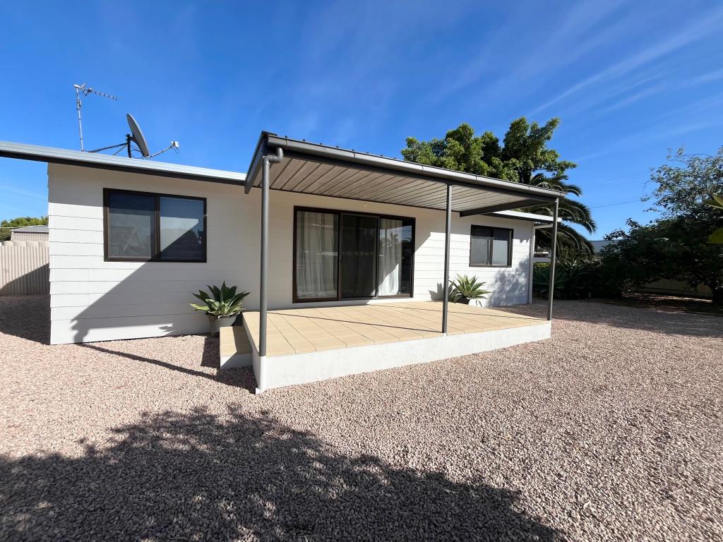 2b Leonard St, Wallaroo, SA 5556