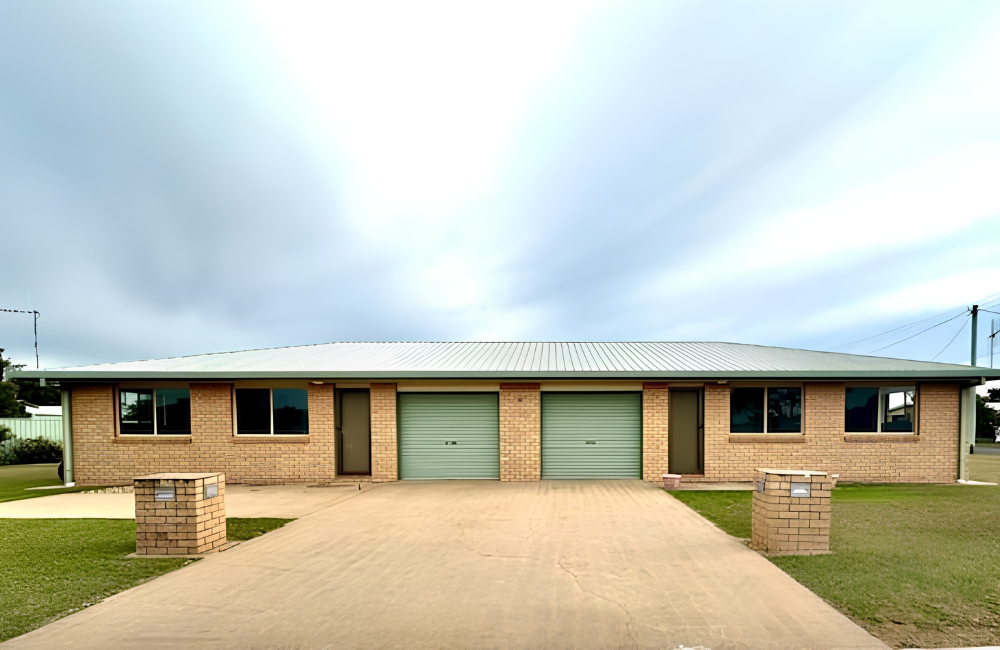 2/10 Searle St, Thabeban, QLD 4670