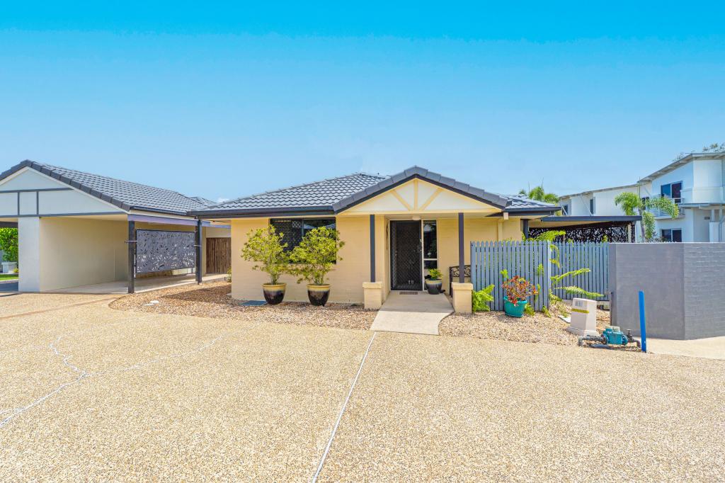 1 Seafarer Ct, Sandstone Point, QLD 4511