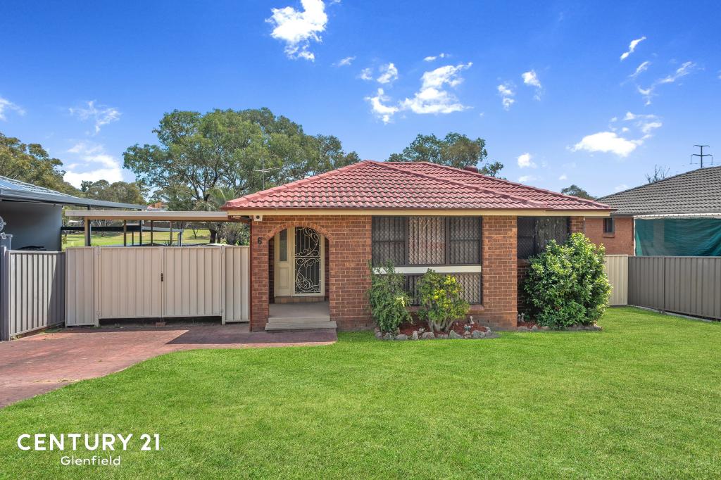 6 Midlothian Rd, St Andrews, NSW 2566