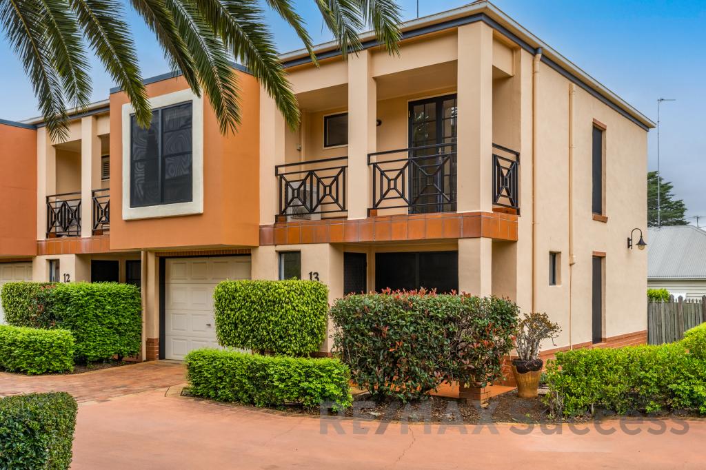 13/1a Stirling St, East Toowoomba, QLD 4350