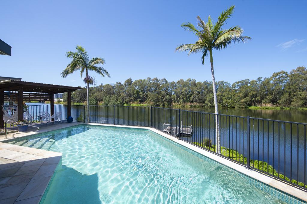 180 Port Jackson Bvd, Clear Island Waters, QLD 4226