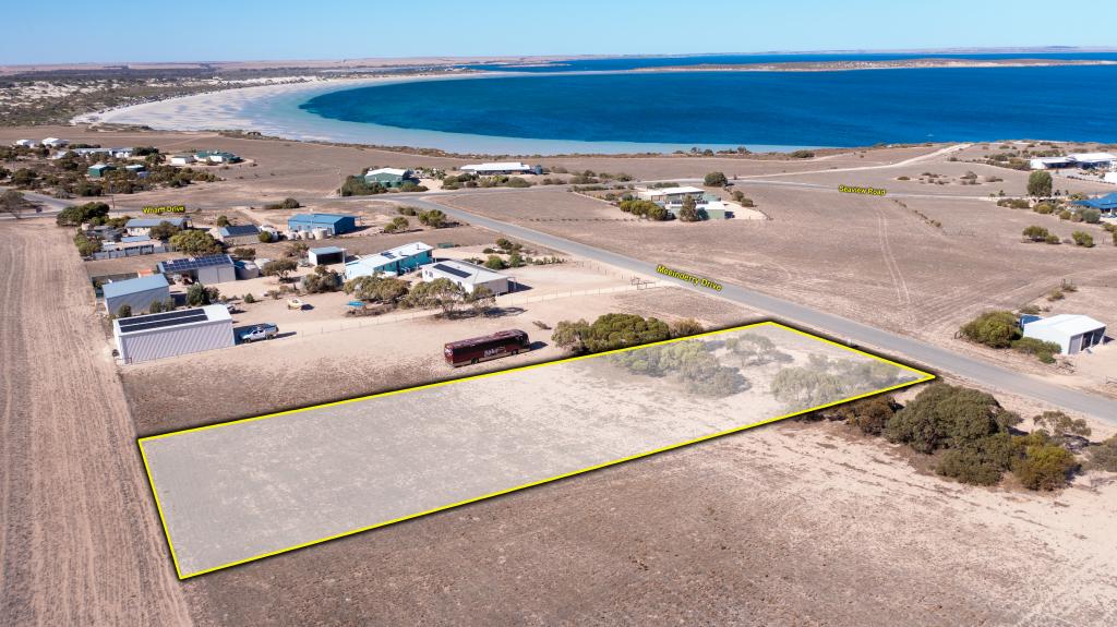 11 Meeinderry Dr, Perlubie, SA 5680