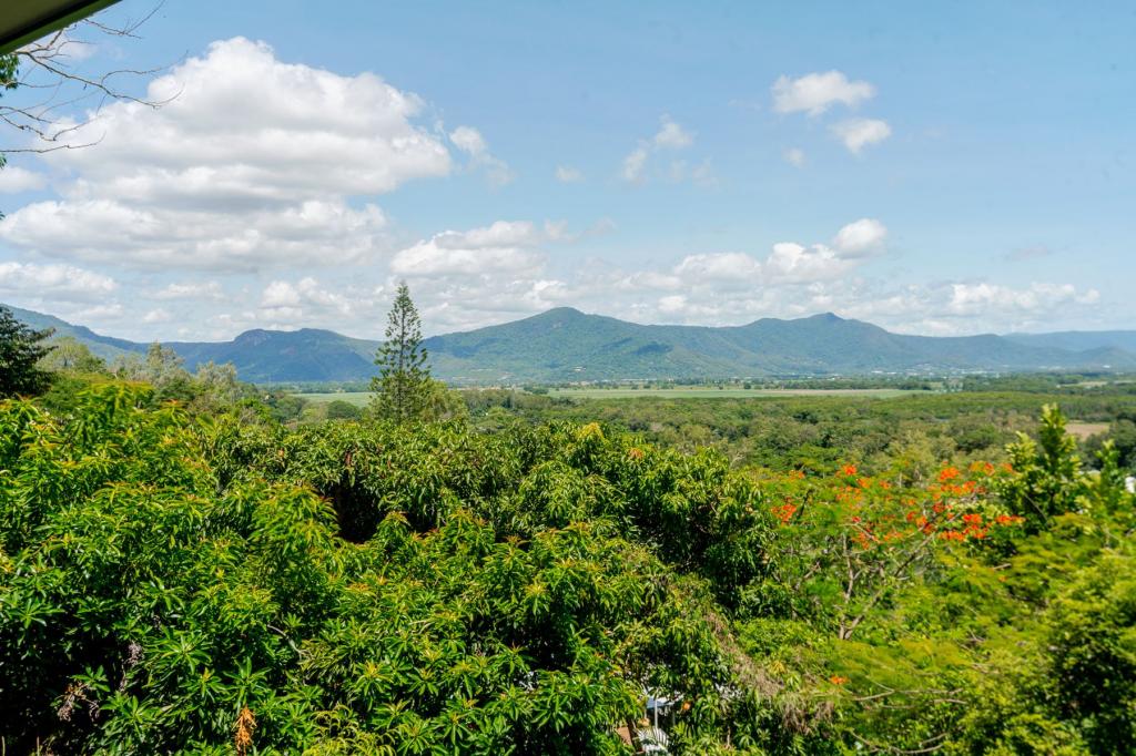 29 Clacherty St, Stratford, QLD 4870