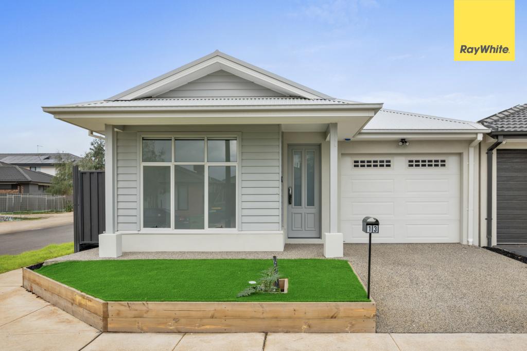 13 Enrica Dr, Melton South, VIC 3338