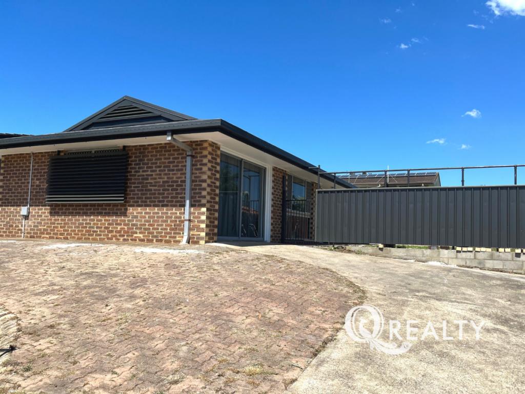 17 WHITEWOOD ST, ALGESTER, QLD 4115