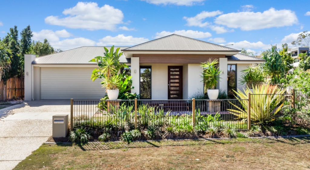 40 Tulipwood Cct, Boyne Island, QLD 4680