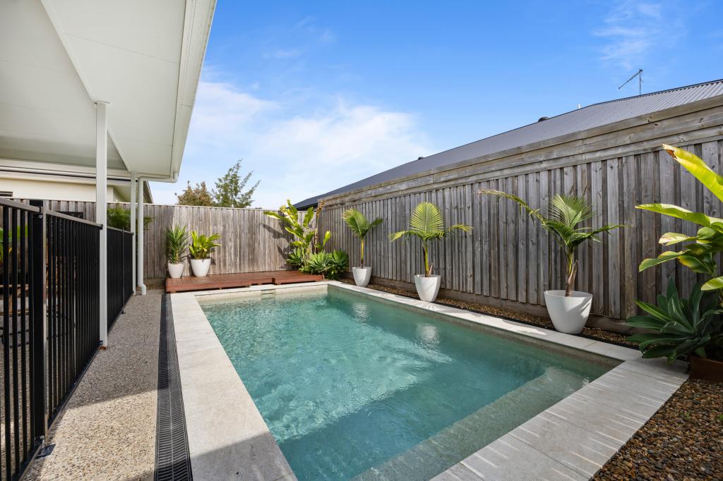 18 WEEBILL ST, PALMVIEW, QLD 4553