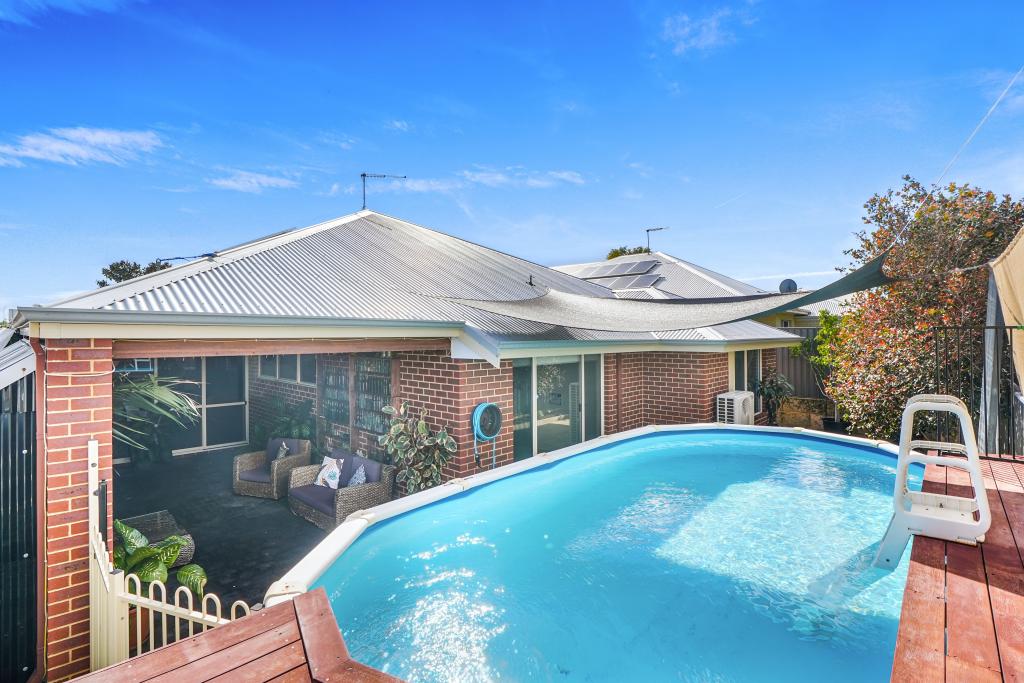 4 Glenwhan Link, Landsdale, WA 6065